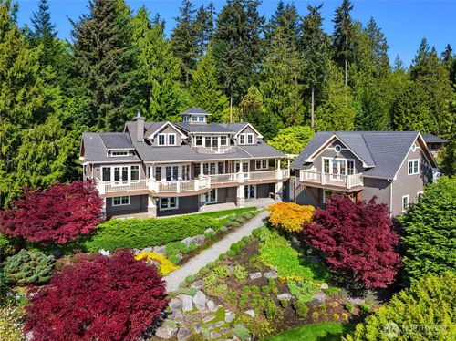 4548 Island Avenue Ne, Bainbridge Island, WA, 98110 | Card Image