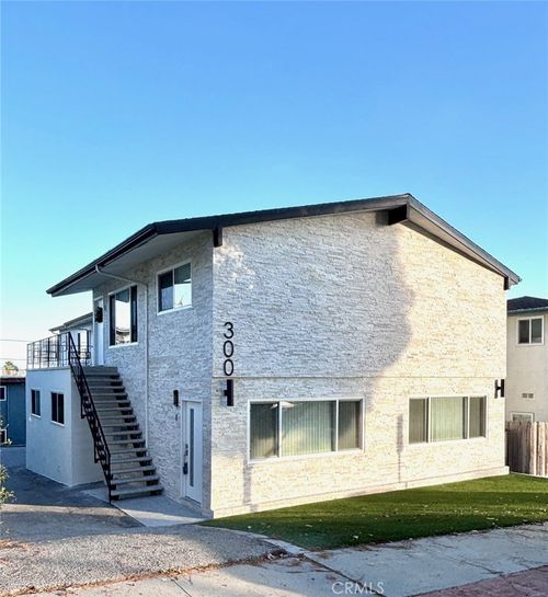 1-300 Maryland St, El Segundo, CA, 90245-4116 | Card Image