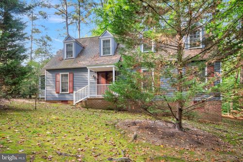 101 Mathews Grant, Williamsburg, VA, 23185-5111 | Card Image