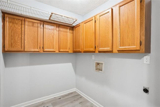 6430 Oakleaf Way Way, Condo with 3 bedrooms, 2 bathrooms and null parking in Morrow GA | Image 24
