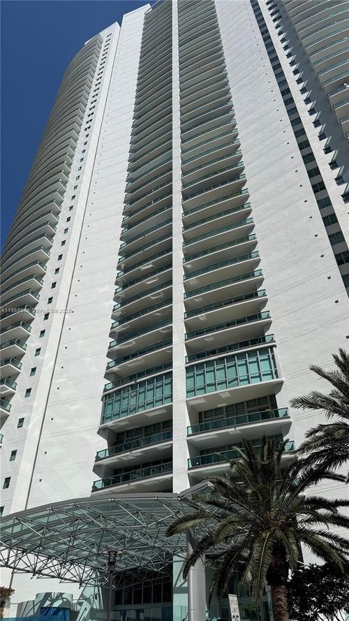 apt-3203-1331 Brickell Bay Dr, Miami, FL, 33131-3685 | Card Image