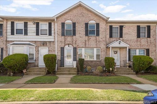 2933 Grand Ave, Baldwin, NY, 11510-4316 | Card Image
