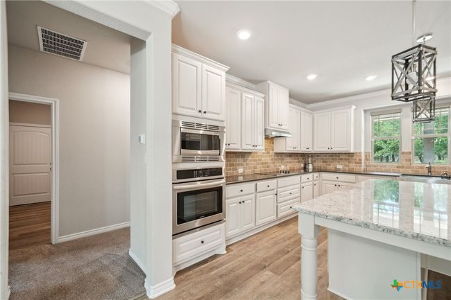 4049 Hickory Forrest Dr, Home with 3 bedrooms, 3 bathrooms and null parking in Seguin TX | Image 15