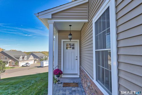 49-49 Brookview Cir, Bristol, CT, 06010-1601 | Card Image