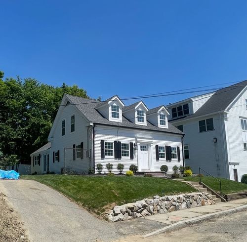 2 Mechanic St, Merrimac, MA, 01860-1518 | Card Image