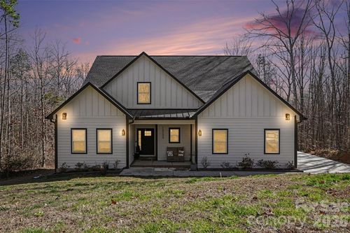 15200 August Ln, Charlotte, NC, 28227-6896 | Card Image