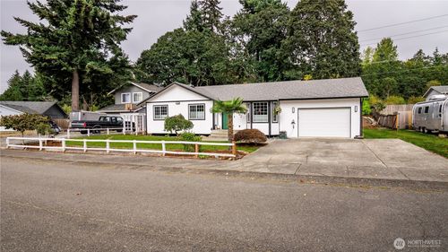 412 Volesky Dr Se, Rainier, WA, 98576-9550 | Card Image