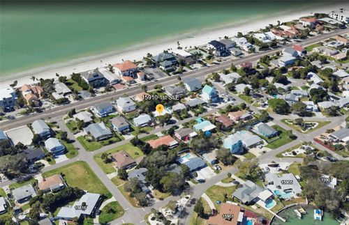 15910 1st St E, REDINGTON BEACH, FL, 33708-1710 | Card Image