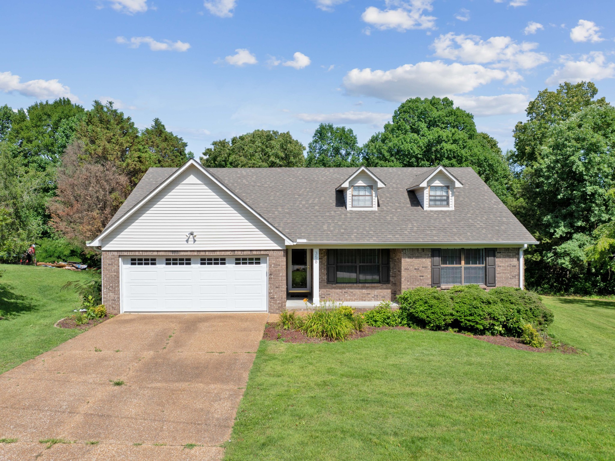 Leota Dr, Lexington, TN 38351