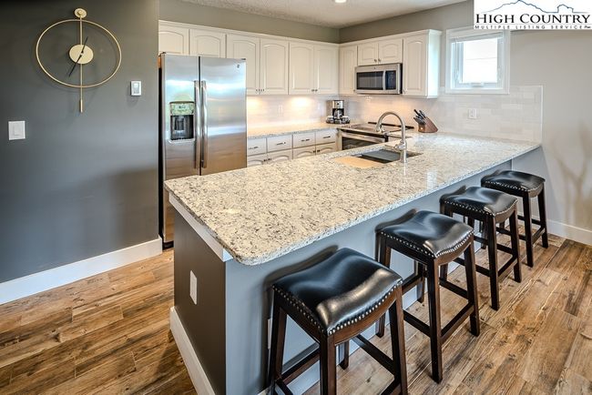 Kitchen Granite Countertop Island | Image 8