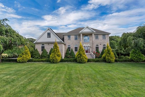 18 Steeple Ln, Lincoln, RI, 02865-4831 | Card Image