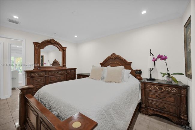 14103 Sw 55 Th St, Townhouse with 2 bedrooms, 1 bathrooms and null parking in Miami FL | Image 23