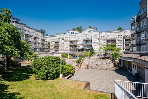 415-14377 103 Ave, Surrey, BC, V3T5V5 | Card Image