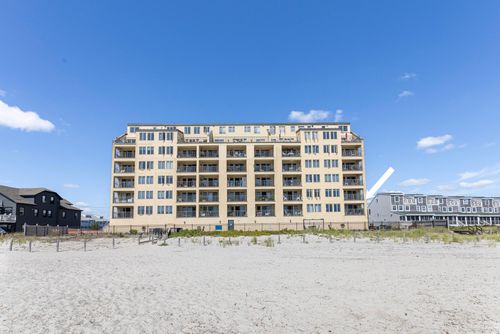 301-191 E Grand Ave, Old Orchard Beach, ME, 04064-3049 | Card Image