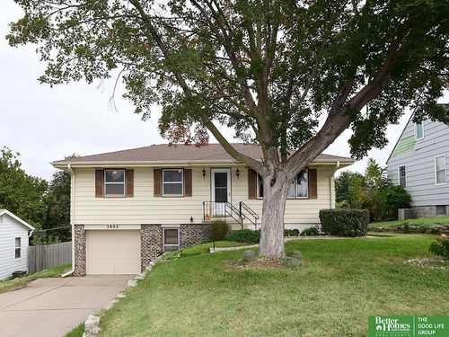 5602 S St, Omaha, NE, 68117-2339 | Card Image