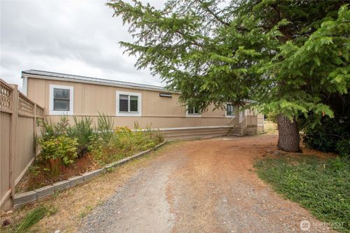 8820 183rd Avenue Sw, Rochester, WA, 98579 | Card Image