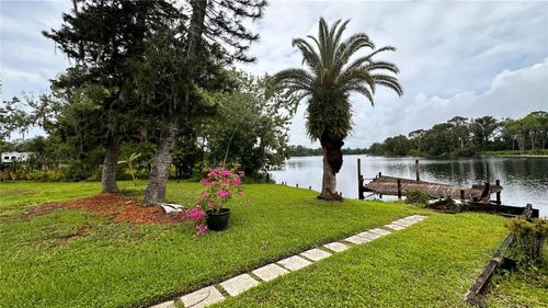 19036 Blake Rd, Odessa, FL, 33556-4402 | Card Image