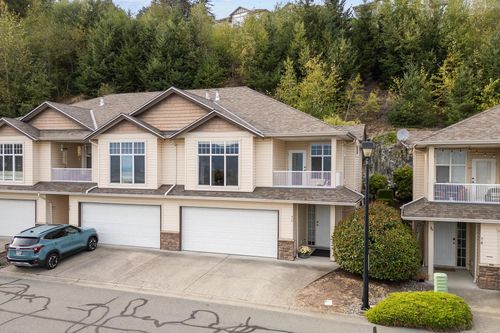 71-8590 Sunrise Dr, Chilliwack, BC, V2R3Z4 | Card Image