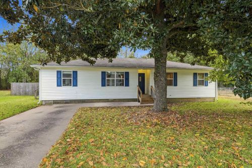 2605 W Robinhood Dr, Bryant, AR, 72019-9056 | Card Image