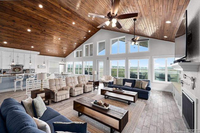 1447 Tamarack Dr, House other with 6 bedrooms, 9 bathrooms and null parking in Canyon Lake TX | Image 4