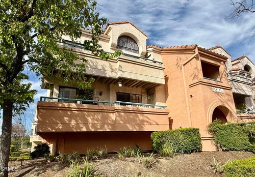 451-18109 Erik Ct, Canyon Country, CA, 91387 | Card Image