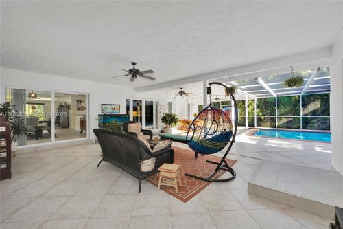 6970 Sw 124th St, Pinecrest, FL, 33156-5468 | Card Image