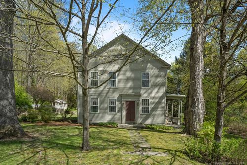 212 Main St N, Woodbury, CT, 06798-2918 | Card Image