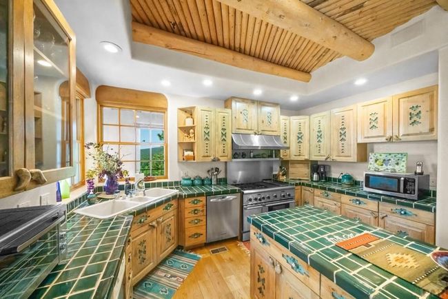 8221 Cuerna Verde Rd, House other with 5 bedrooms, 6 bathrooms and 10 parking in Rye CO | Image 13