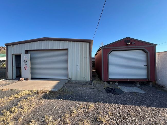 300 N State St, House other with 3 bedrooms, 2 bathrooms and 2 parking in Fort Davis TX | Image 12