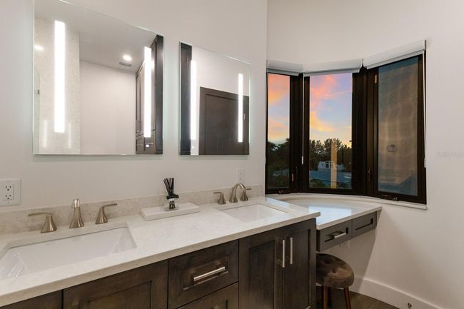 201 N Harbor Dr, House other with 5 bedrooms, 4 bathrooms and null parking in HOLMES BEACH FL | Image 9