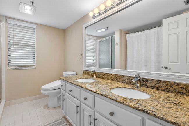 APT-205 - 19800 Sandpointe Bay Dr, Condo with 2 bedrooms, 3 bathrooms and null parking in Tequesta FL | Image 25