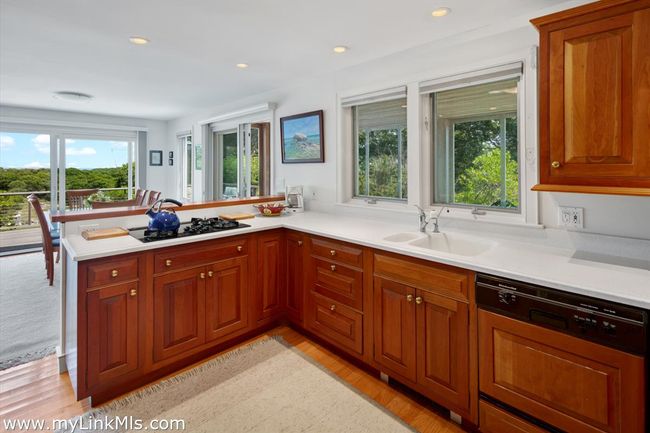 100 Gosnolds Way, House other with 4 bedrooms, 3 bathrooms and null parking in Chilmark MA | Image 30