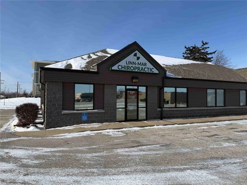 1-3250 10th Ave, Marion, IA, 52302-1585 | Card Image