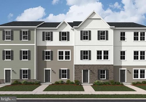 1364 Red Clover Ln, RANSON, WV, 25438-2002 | Card Image