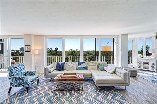 apt-305-6361 Pelican Bay Blvd, NAPLES, FL, 34108-7124 | Card Image