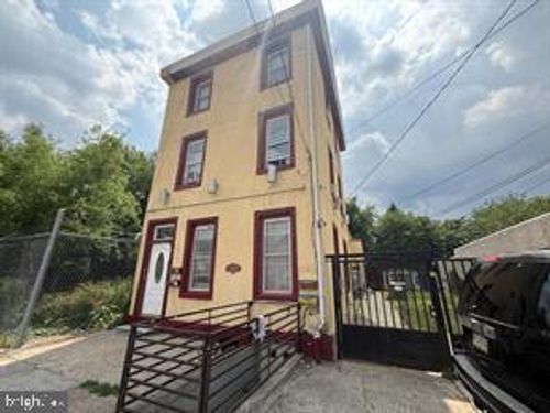 2018 E Stella St, Philadelphia, PA, 19134-3632 | Card Image