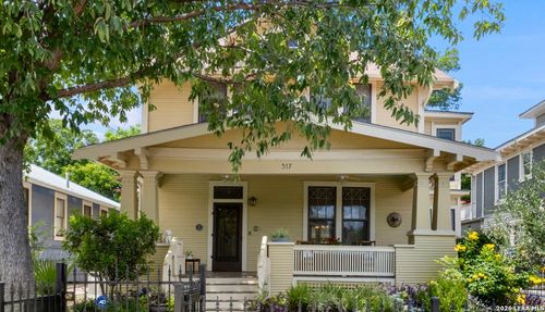517 E Park Ave, San Antonio, TX, 78212-4443 | Card Image