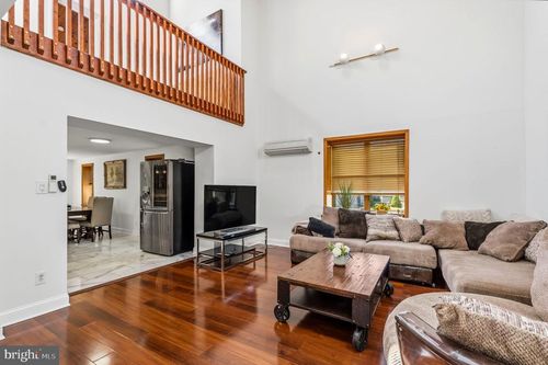 216 Columbia Ave, HORSHAM, PA, 19044-2117 | Card Image