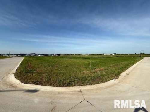 5726 Martin Ave, Bettendorf, IA, 52722 | Card Image