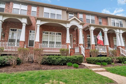 1109 Longwood Dr, Lisle, IL, 60532-4512 | Card Image