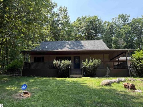 722 Bungo Lake Rd, Harrison, MI, 48625-9463 | Card Image
