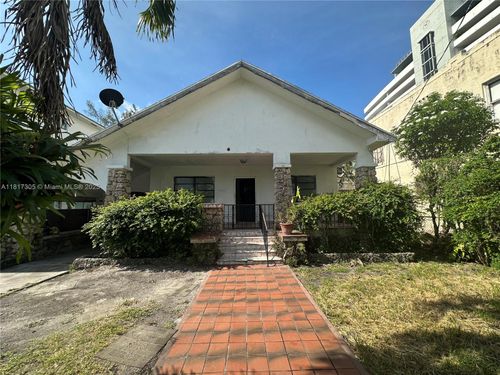 566 Nw 1st St, Miami, FL, 33128-1521 | Card Image