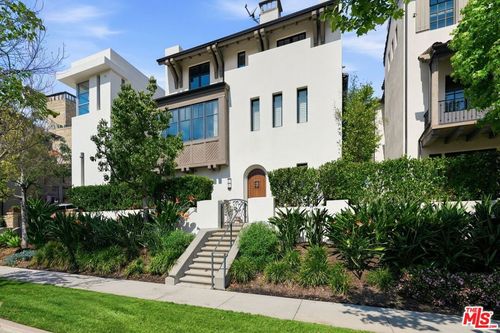 13079 Bluff Creek Dr, Playa Vista, CA, 90094 | Card Image