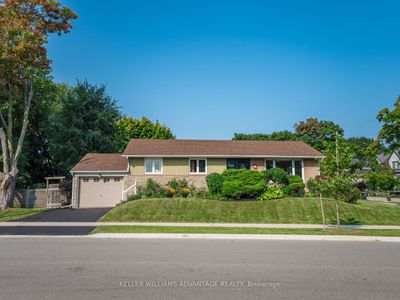 88 Wellesworth Dr, House other with 3 bedrooms, 2 bathrooms and 3 parking in Etobicoke ON | Image 1