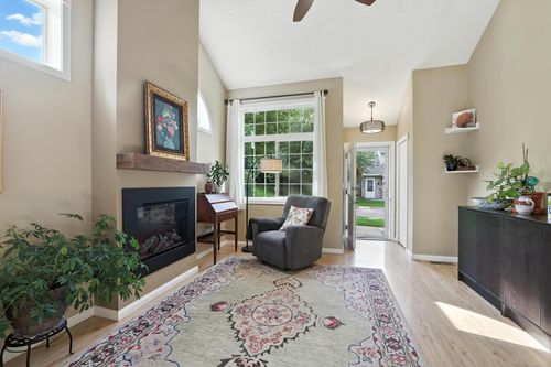 9257 Troon Ct, Woodbury, MN, 55125-7713 | Card Image