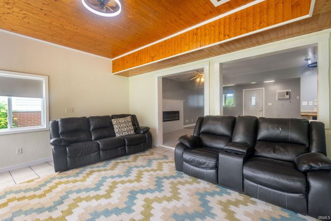 885 590, House other with 2 bedrooms, 1 bathrooms and null parking in Wolcottville IN | Image 18