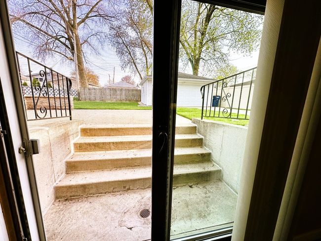 6941 W 106 Th Pl, House other with 3 bedrooms, 2 bathrooms and 4 parking in Worth IL | Image 19