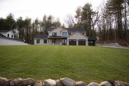 113 Newton St, West Boylston, MA, 01583-1034 | Card Image