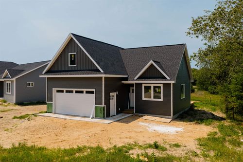 11506 Crescent Dr, Empire, MI, 49630 | Card Image