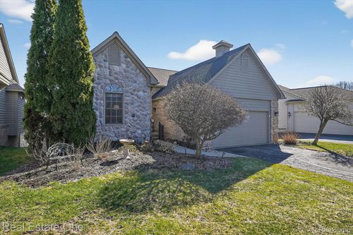 1088 Eagle Nest Dr, Milford, MI, 48381-4503 | Card Image